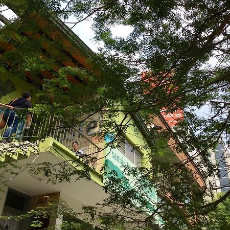 Saman Hostel Медельин Экстерьер фото