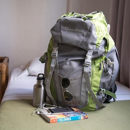 Saman Hostel Медельин Экстерьер фото