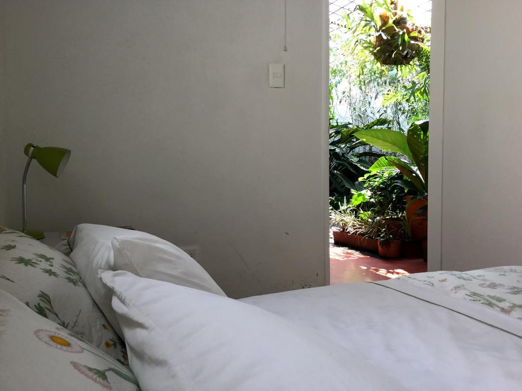 Saman Hostel Медельин Экстерьер фото